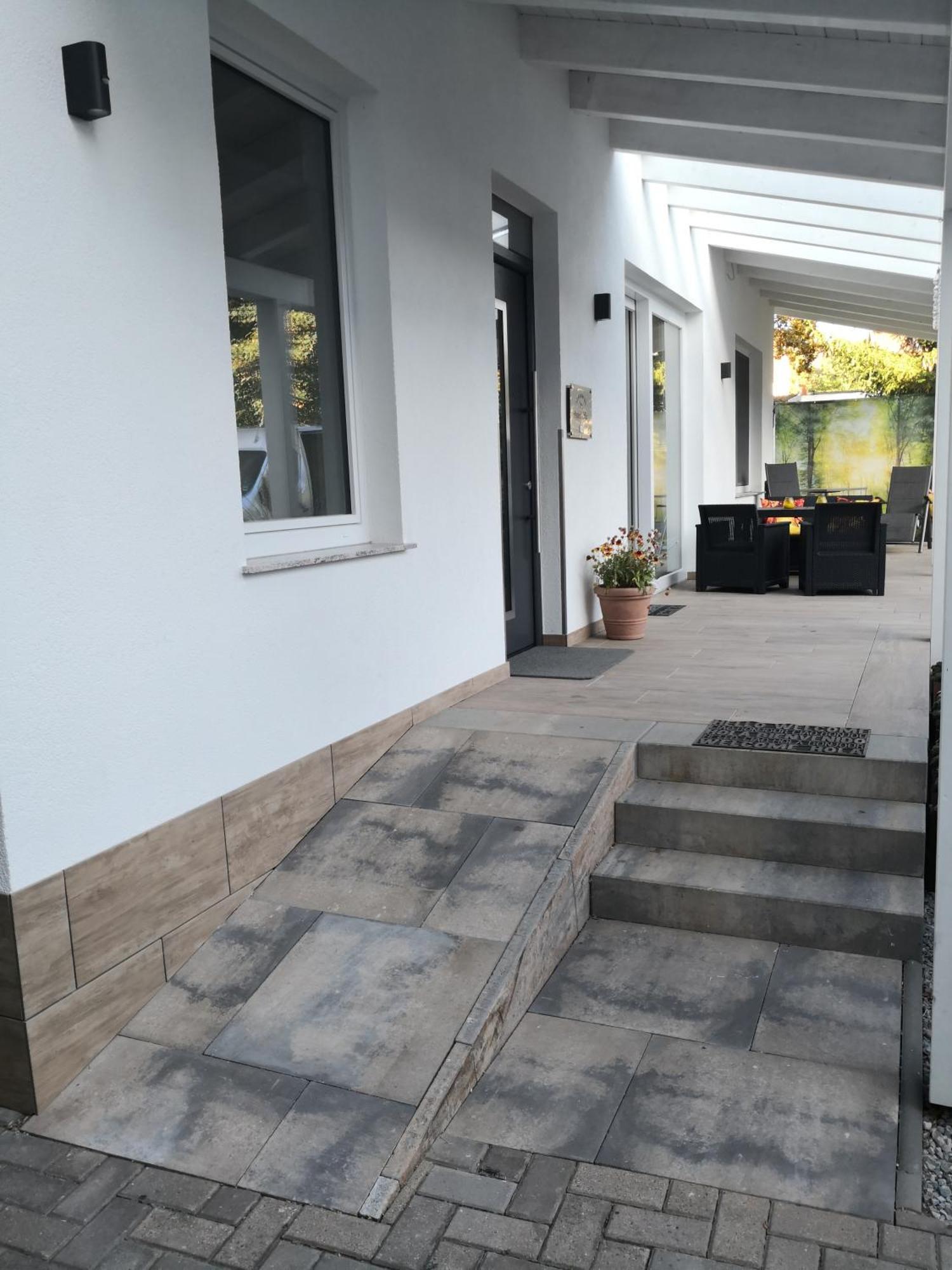 Auszeit Erfurt - Stilvoller Bungalow Mit Parkplatz - Zentrumsnah Екстериор снимка