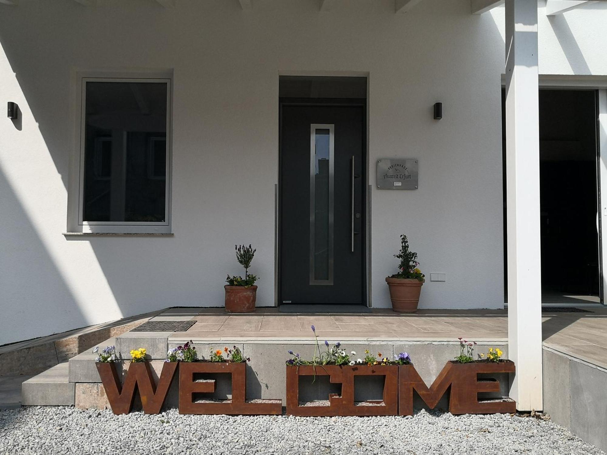 Auszeit Erfurt - Stilvoller Bungalow Mit Parkplatz - Zentrumsnah Екстериор снимка